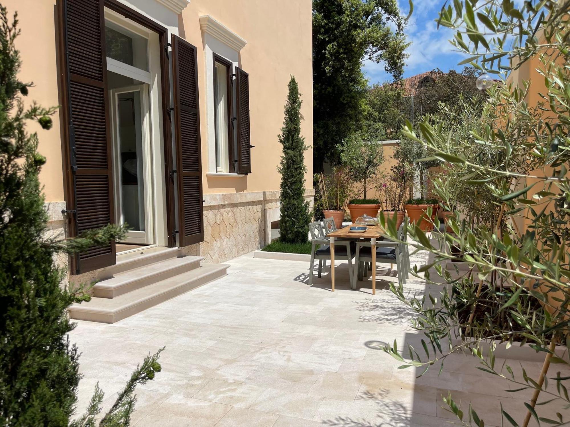 Hotel Palazzo Pitagora Tarento Exterior foto